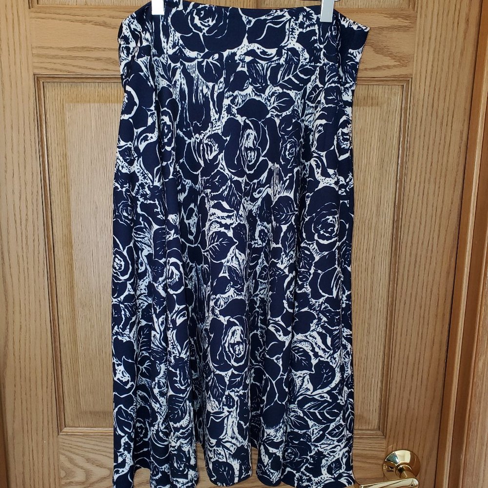 Agnes & Dora Midi Skirt - Size XL